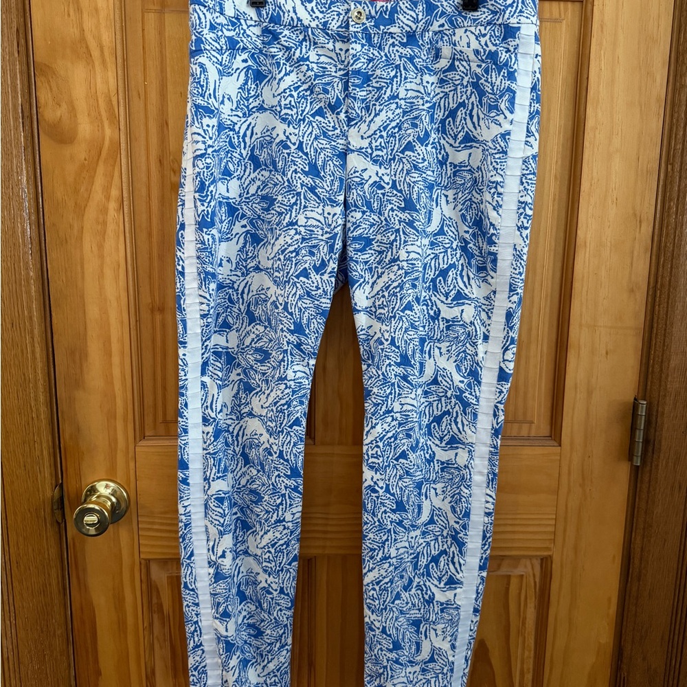 Lilly Pulitzer Blue and White Cropped Pants size 12